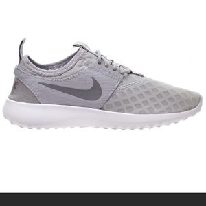 Nike Juvenate in Grey
